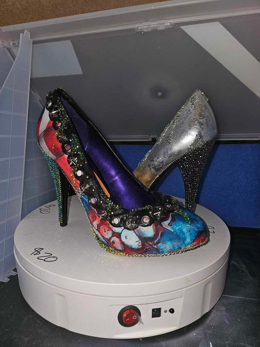 "American Ice," Patriotic Illusion — Custom Painted Heels That Expose the Facade  OOAK
